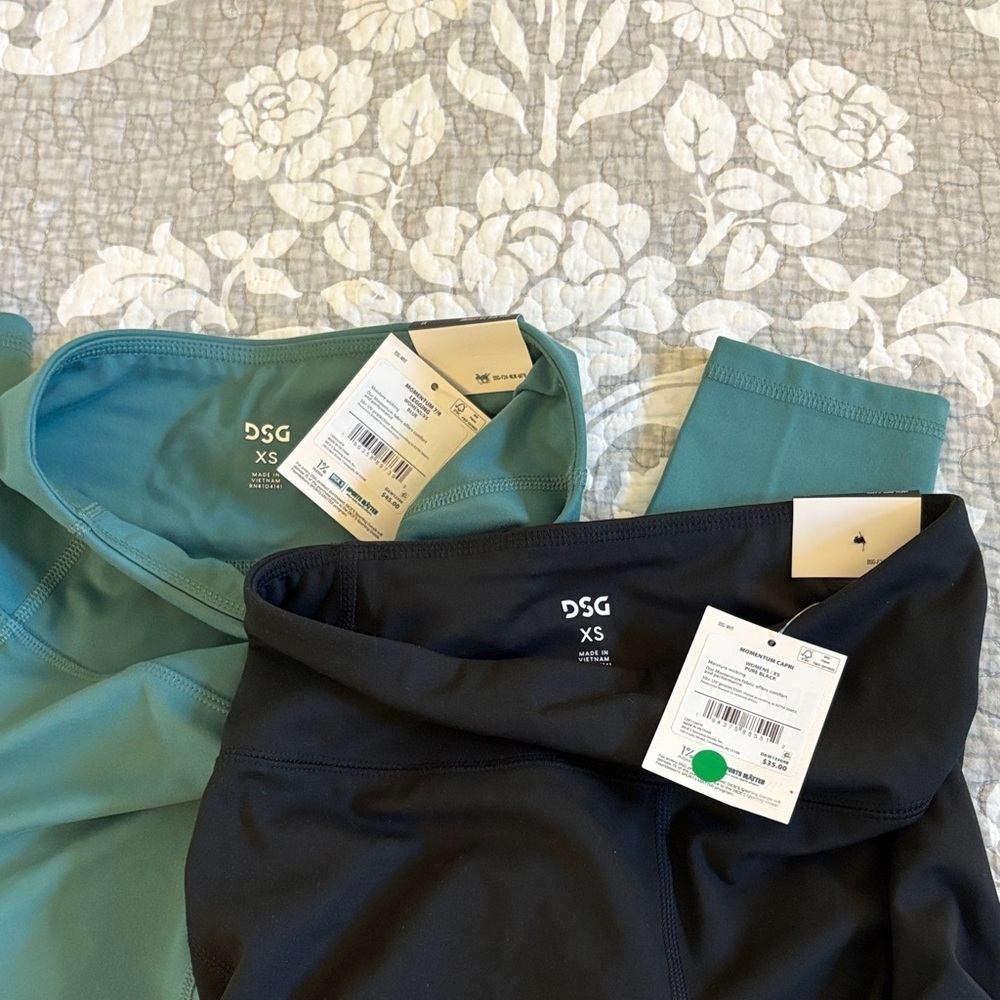 DSG Momentum Black Capri and Teal Leggings 7/8 ~ Both Size XS - Picture 3 of 10
